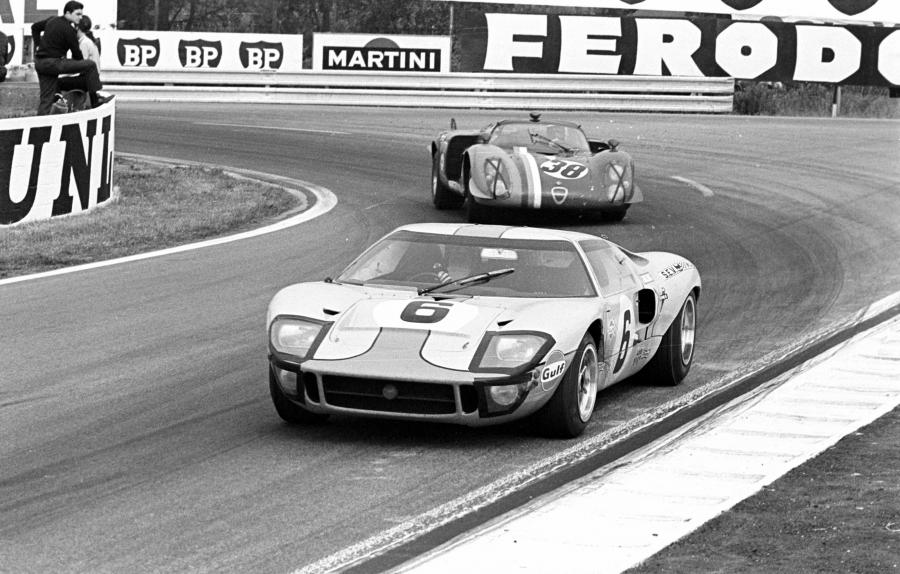  Ford GT40 (Mk I) 1965 года  (фото 44 из 66)